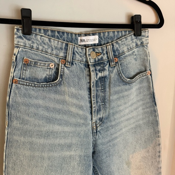 Zara - Straight Leg Jeans - Picture 3 of 5